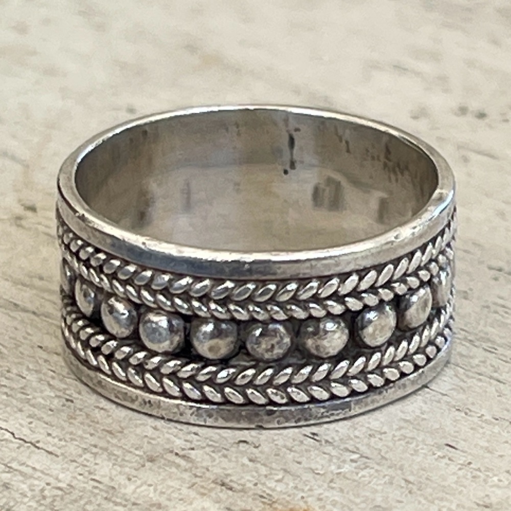 Vintage Silver Band with a Repeating Dot Design  6